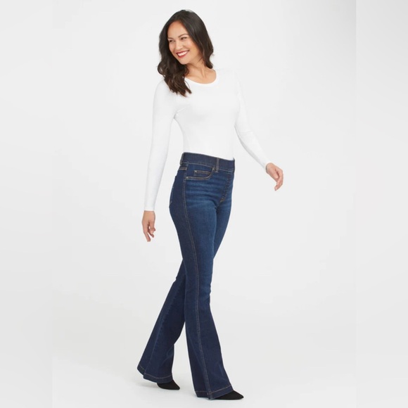 SPANX Tops - NWOT Spanx Suit Yourself White Long Sleeve Scoop Neck Bodysuit